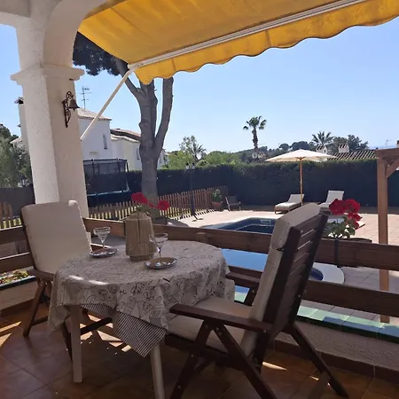 Villa Con Piscina Privada Ideal Familias Cunit